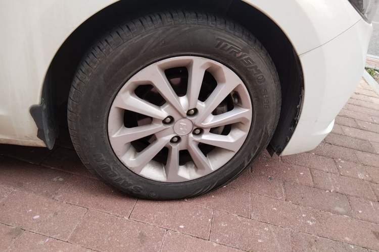 Used Hyundai Verna RV 2017 1.4L Automatic Cool Edition GLS China V Emission Standard Right Front Wheel Hub