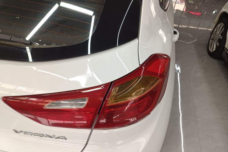 Used Hyundai Verna RV 2017 1.4L Manual Cool Edition GLS China V Emission Standard Right Rear Taillight