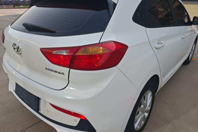Used Hyundai Verna RV 2017 1.4L Automatic Cool Edition GLS China V Emission Standard Right Rear Taillight