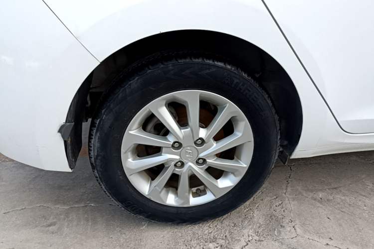 Used Hyundai Verna RV 2017 1.4L Automatic Cool Edition GLS China V Emission Standard Right Rear Wheel Hub