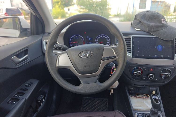 Used Hyundai Verna RV 2017 1.4L Automatic Cool Edition GLS China V Emission Standard Steering Wheel