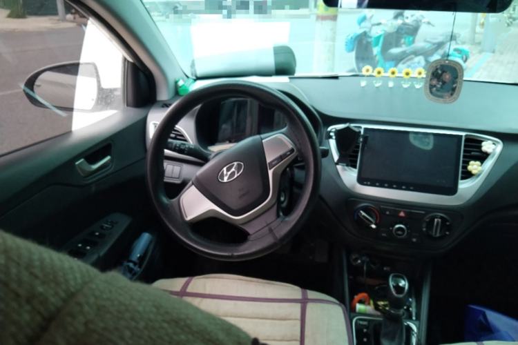 Used Hyundai Verna RV 2017 1.4L Automatic Cool Edition GLS China V Emission Standard Steering Wheel