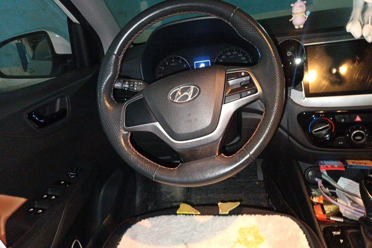 Used Hyundai Verna RV 2017 1.4L Automatic Cool Edition GLS China V Emission Standard Steering Wheel