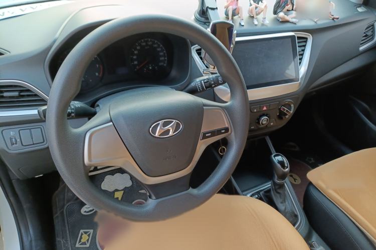 Used Hyundai Verna RV 2017 1.4L Automatic Cool Edition GLS China V Emission Standard Steering Wheel
