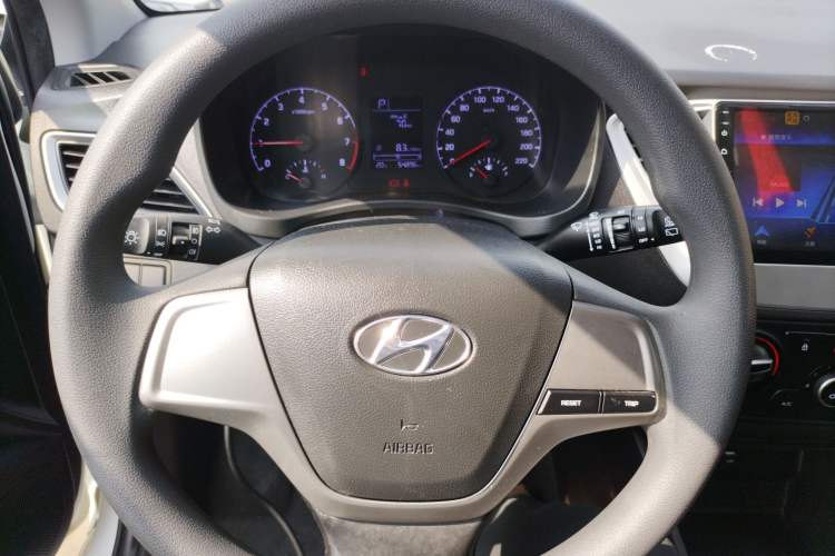 Used Hyundai Verna RV 2017 1.4L Automatic Cool Edition GLS China V Emission Standard Steering Wheel