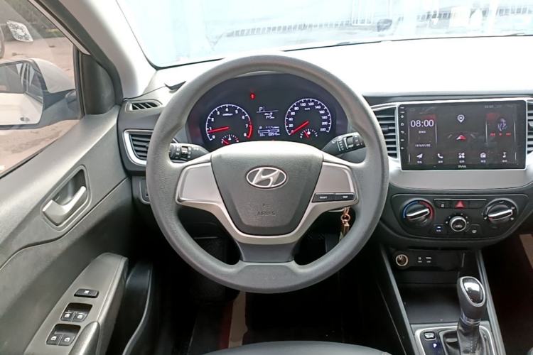 Used Hyundai Verna RV 2017 1.4L Automatic Cool Edition GLS China V Emission Standard Steering Wheel