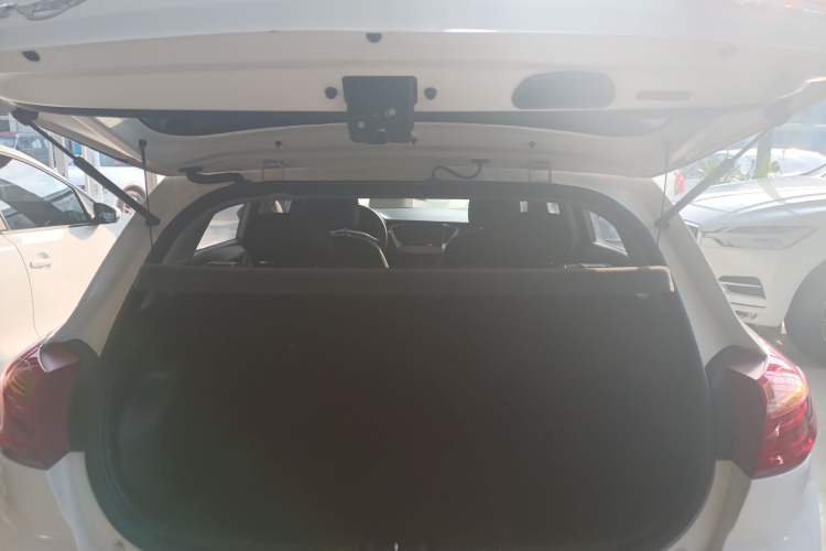 Used Hyundai Verna RV 2017 1.4L Automatic Cool Edition GLS China VI Standard Trunk