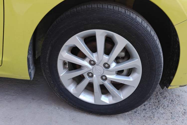 Used Hyundai Verna RV 2017 1.4L Automatic Cool Edition GLS China V Emission Standard Right Front Wheel Hub