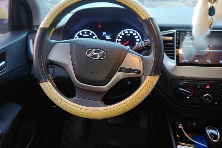 Used Hyundai Verna RV 2017 1.4L Automatic Cool Edition GLS China V Emission Standard Steering Wheel