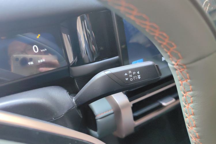 Used iCAR 03 2024 501km Range Two-Wheel Drive Long-Range Smart Trend Edition Gear Lever