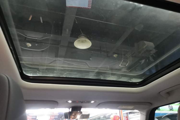 Used iCAR 03 2024 401km Two-Wheel Drive Standard Advanced Version Headliner