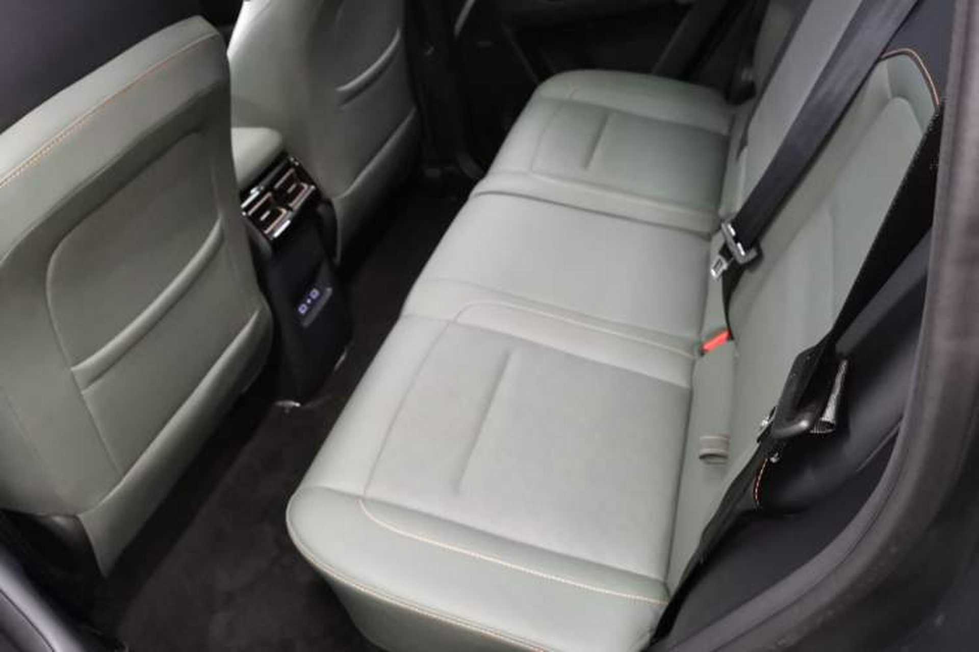 Used iCAR 03 2024 401km Two-Wheel Drive Standard Advanced Version Left Rear Seat