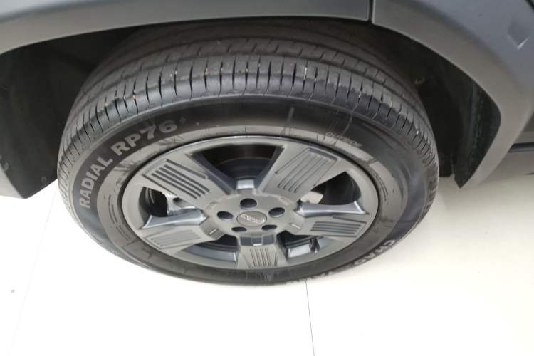 Used iCAR 03 2024 401km Two-Wheel Drive Standard Advanced Version Right Rear Wheel Hub