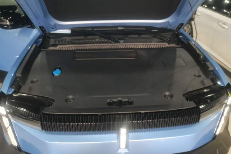 Used iCAR 03 2024 472km Four-Wheel Drive Long-Range Version Engine Bay
