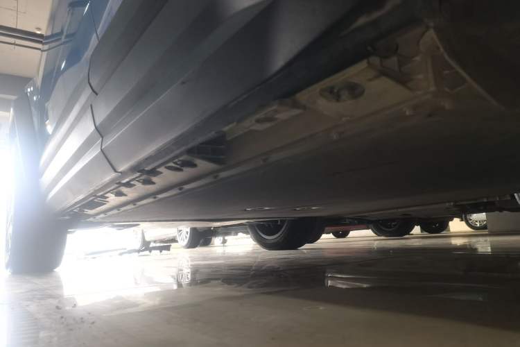 Used iCAR 03 2024 472km Four-Wheel Drive Long-Range Version Left Side Sill
