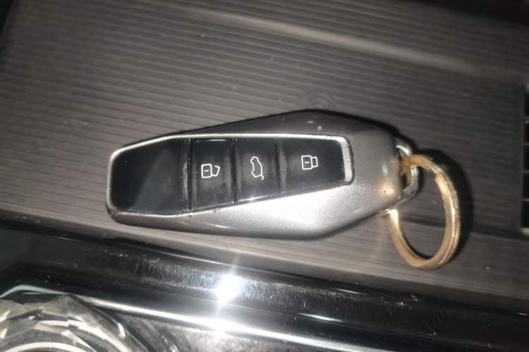 Used iCAR 03 2024 472km Four-Wheel Drive Long-Range Version Vehicle Key