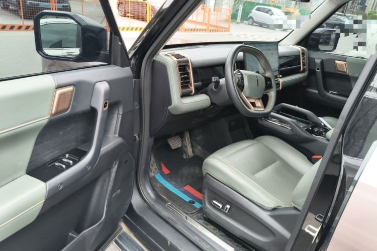 Used iCAR 03 2024 501km Four-wheel Drive Long-Range Advanced Version Driver Seat