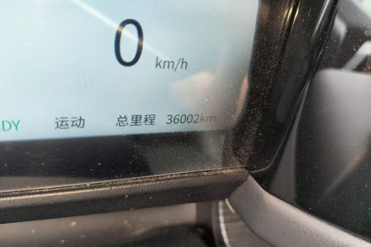 Used iCAR 03 2024 501km Four-wheel Drive Long-Range Advanced Version Odometer Close Up