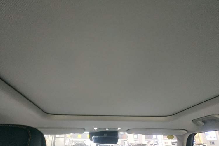 Used iCAR 03 2024 501km Four-wheel Drive Long-Range Advanced Version Headliner