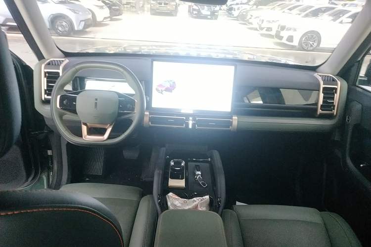 Used iCAR 03 2024 501km Four-wheel Drive Long-Range Advanced Version Interior 2