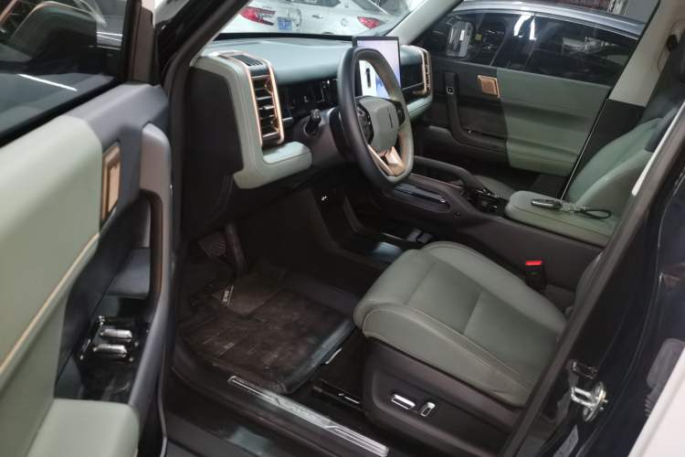 Used iCAR 03 2024 401km Two-Wheel Drive Standard Advanced Version Interior 3