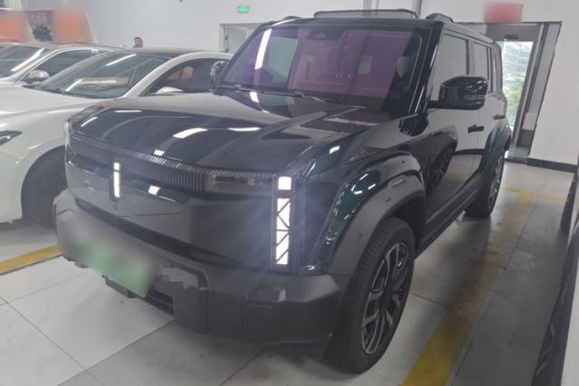 Used iCAR 03 2024 501km Four-wheel Drive Long-Range Advanced Version