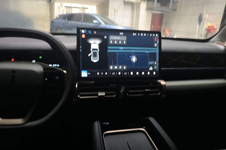 Used iCAR 03 2024 401km Two-Wheel Drive Standard Advanced Version Audio And AC Panel