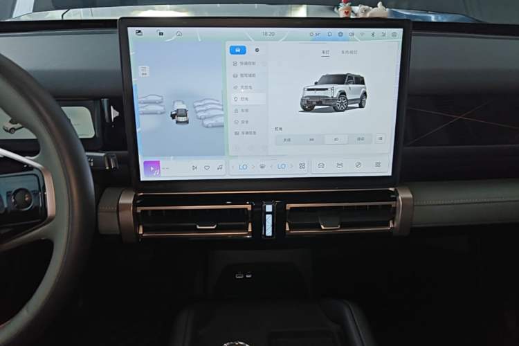 Used iCAR 03 2024 472km Four-Wheel Drive Long-Range Version Audio And AC Panel