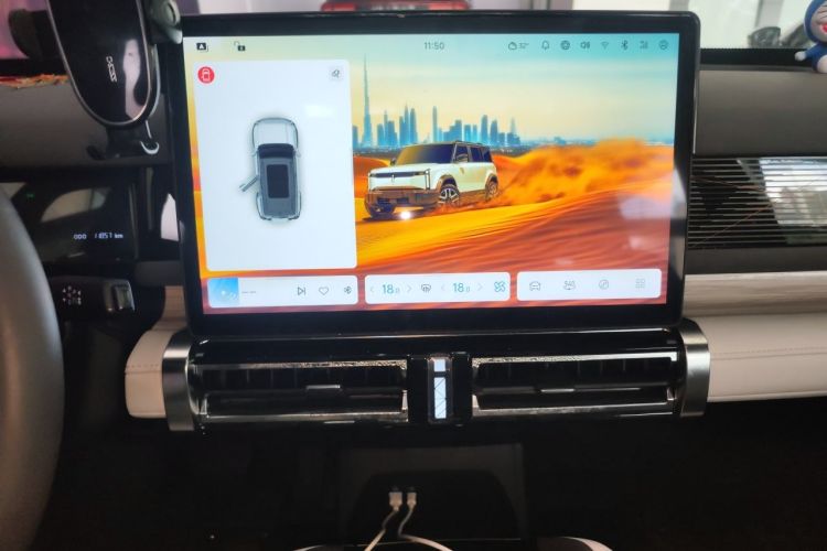Used iCAR 03 2024 501km Two-Wheel Drive Long-Range Version Audio And AC Panel