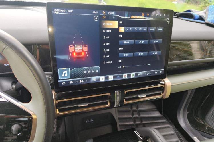 Used iCAR 03 2024 501km Two-Wheel Drive Long-Range Yuechao Edition Audio And AC Panel