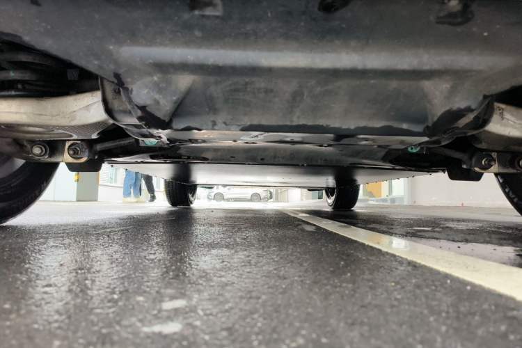 Used iCAR 03 2024 401km Two-Wheel Drive Standard Advanced Version Chassis Rear