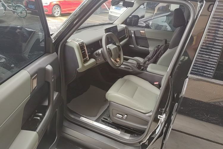 Used iCAR 03 2024 401km Two-Wheel Drive Standard Advanced Version Driver Seat