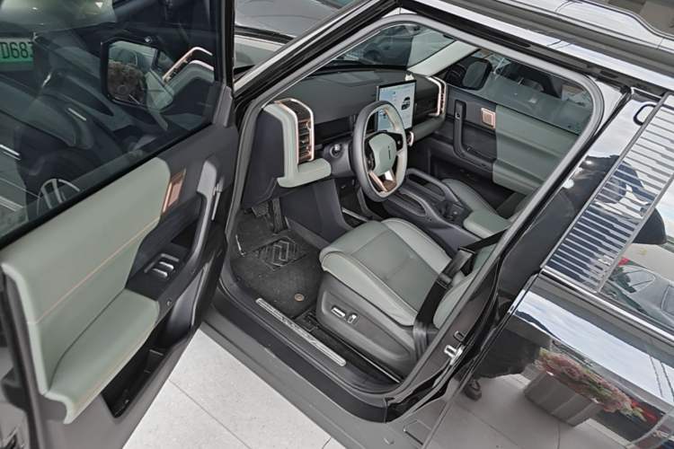 Used iCAR 03 2024 472km Four-Wheel Drive Long-Range Version Driver Seat