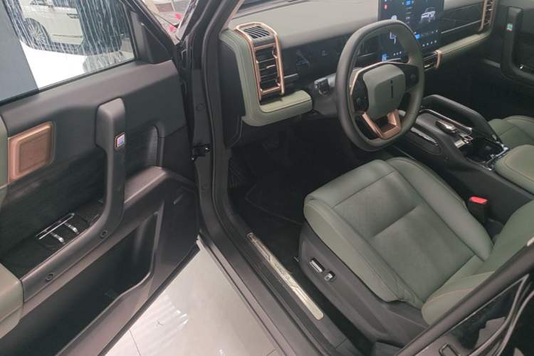 Used iCAR 03 2024 401km Two-Wheel Drive Standard Advanced Version Driver Seat