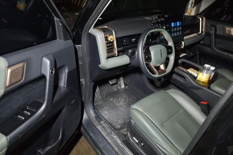Used iCAR 03 2024 472km Four-Wheel Drive Long-Range Version Driver Seat