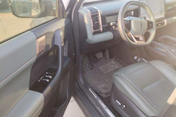 Used iCAR 03 2024 501km Four-wheel Drive Long-Range Advanced Version Driver Seat