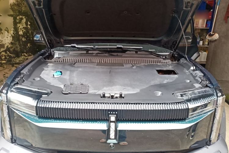 Used iCAR 03 2024 501km Two-Wheel Drive Long-Range Version Engine Bay