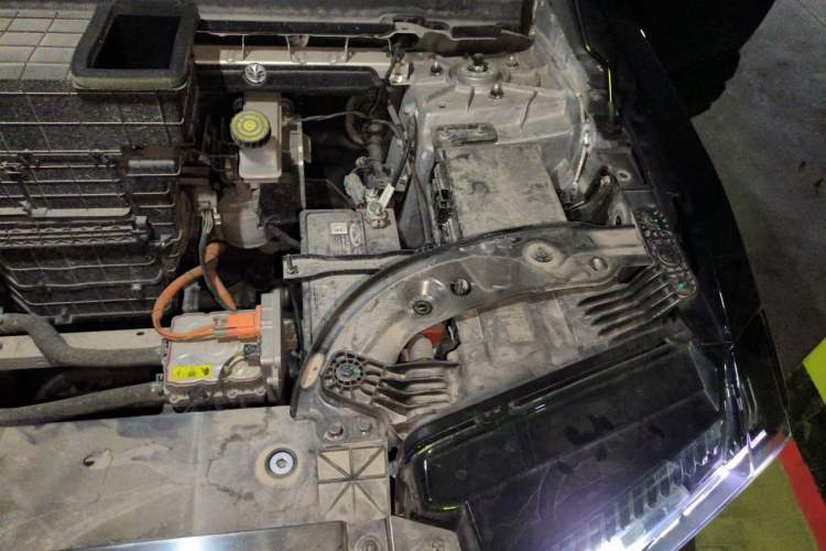 Used iCAR 03 2024 501km Range Two-Wheel Drive Long-Range Smart Trend Edition Engine Bay Left