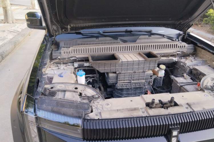 Used iCAR 03 2024 472km Four-wheel Drive Long-Range Yuechao Edition Engine Bay Right