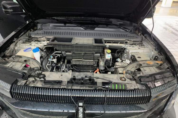 Used iCAR 03 2024 401km Two-Wheel Drive Standard Advanced Version Engine Bay