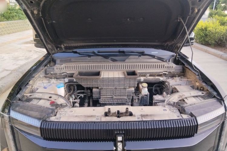 Used iCAR 03 2024 472km Four-wheel Drive Long-Range Yuechao Edition Engine Bay