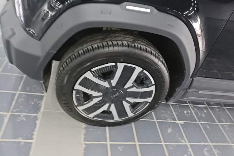 Used iCAR 03 2024 472km Four-Wheel Drive Long-Range Version Exterior 4