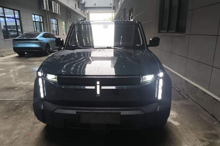 Used iCAR 03 2024 401km Two-Wheel Drive Standard Advanced Version Front