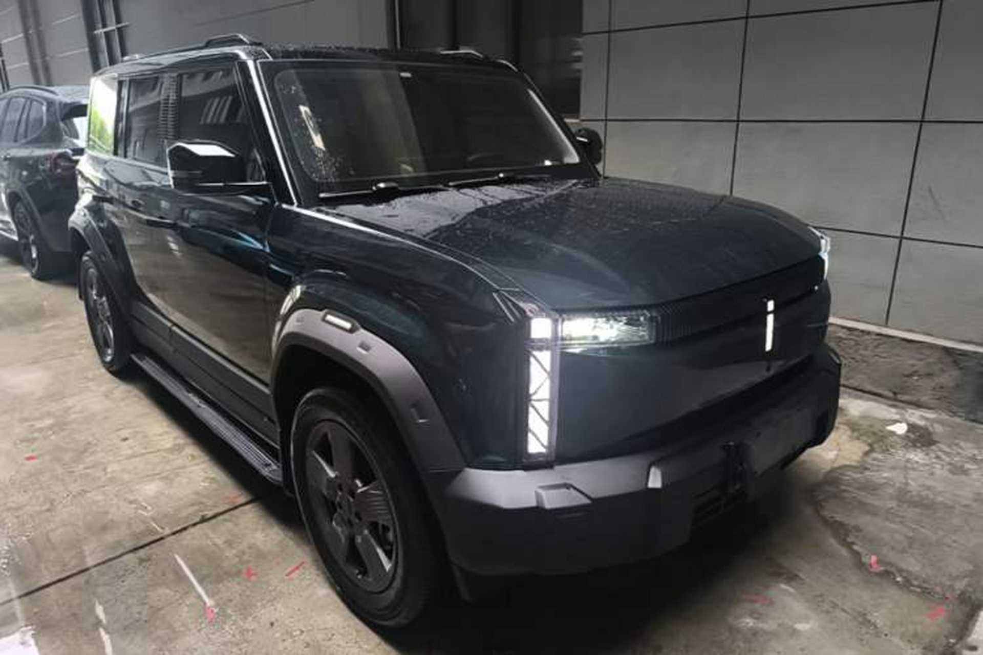 Used iCAR 03 2024 401km Two-Wheel Drive Standard Advanced Version Front Right 45 Deg