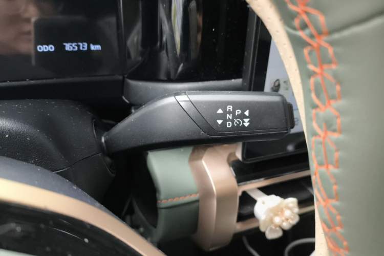 Used iCAR 03 2024 501km Two-Wheel Drive Long-Range Version Gear Lever