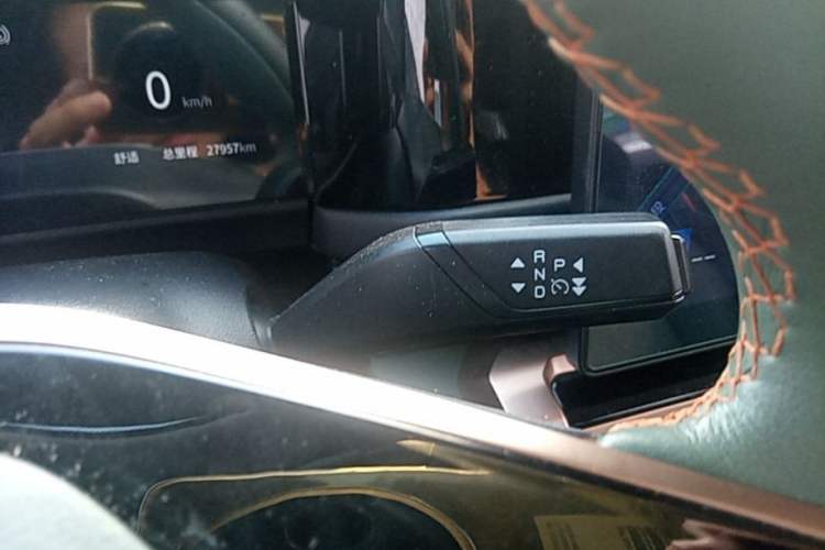 Used iCAR 03 2024 472km Four-Wheel Drive Long-Range Version Gear Lever
