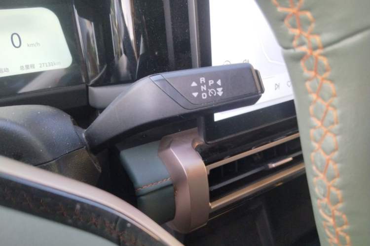 Used iCAR 03 2024 472km Four-wheel Drive Long-Range Yuechao Edition Gear Lever