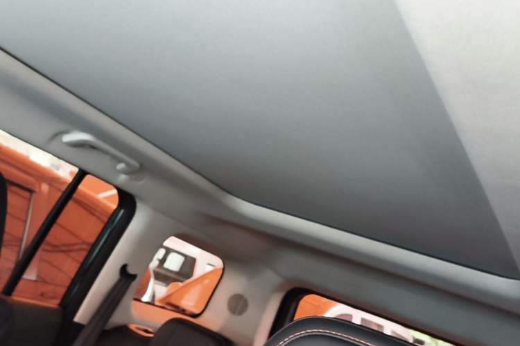 Used iCAR 03 2024 501km Two-Wheel Drive Long-Range Version Headliner