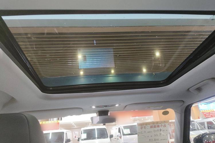 Used iCAR 03 2024 501km Two-Wheel Drive Long-Range Version Headliner