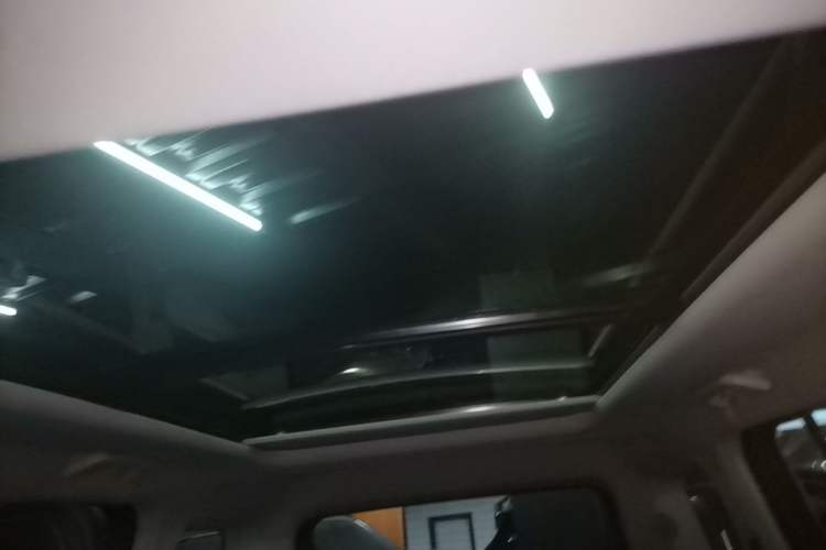 Used iCAR 03 2024 501km Two-Wheel Drive Long-Range Version Headliner